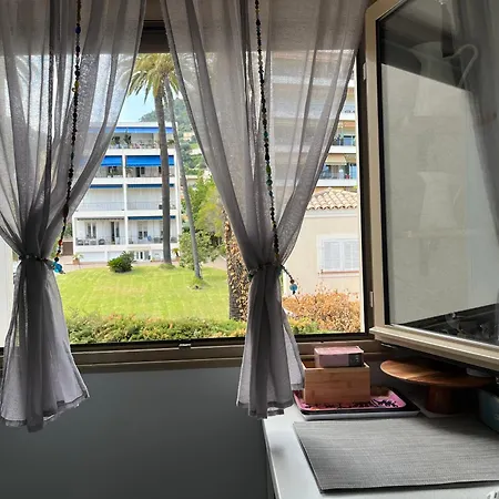 La Petite Ancre Apartment *