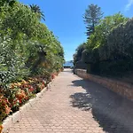 La Petite Ancre Апартаменты